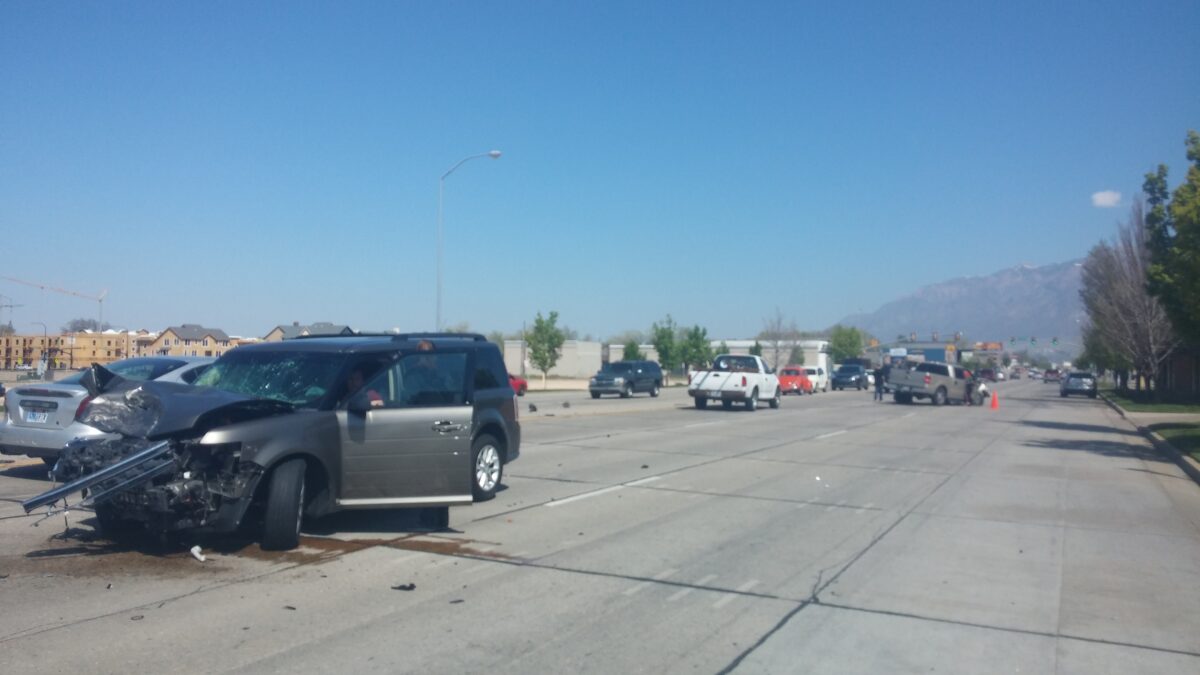 VIDEO: Truck runs red light and slams into vehicles | News, Sports ...